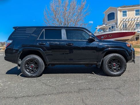 Used 2019 Toyota 4Runner TRD Off-Road Premium image 4