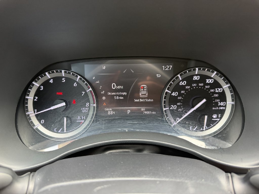Used 2020 Toyota Highlander XLE FWD image 18