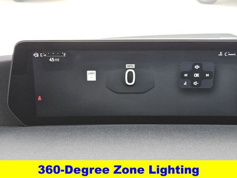 New 2026 Ford Expedition Active image 18