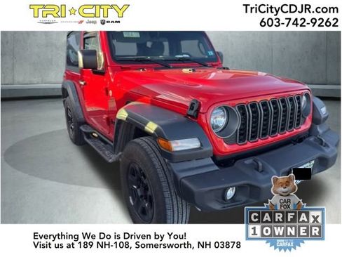 Used 2025 Jeep Wrangler Sport image 37
