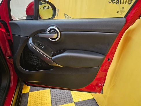 Used 2017 FIAT 500X Trekking image 13