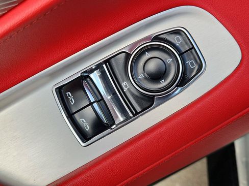 Used 2022 Chevrolet Corvette Stingray Preferred Cpe w/ Z51 Performance Package RWD image 22