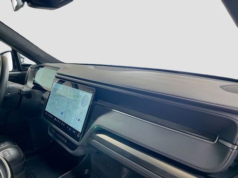 Used 2025 Rivian R1S Adventure image 31