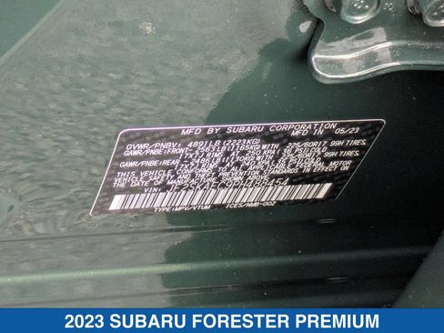 Used 2023 Subaru Forester Premium AWD/4WD image 39