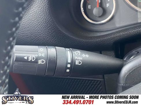 Used 2015 Jeep Wrangler Sport AWD/4WD image 28