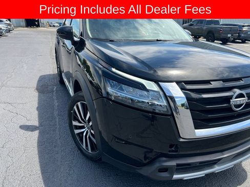 Used 2024 Nissan Pathfinder Platinum AWD/4WD image 5