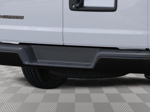 New 2026 Chevrolet Express 2500 Extended RWD image 15