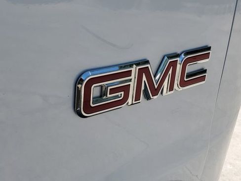 Certified 2025 GMC Savana 2500 w/ Driver Convenience Package RWD image 9