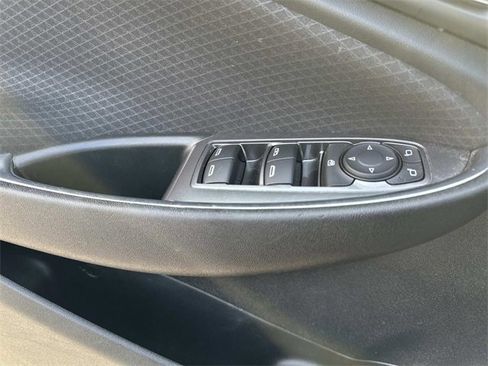 Used 2020 Chevrolet Malibu LT image 23