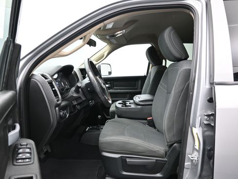 Used 2019 RAM 2500 Tradesman image 9