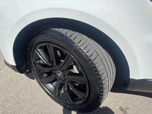 Used 2021 Land Rover Range Rover Sport HSE Silver Edition AWD/4WD image 21