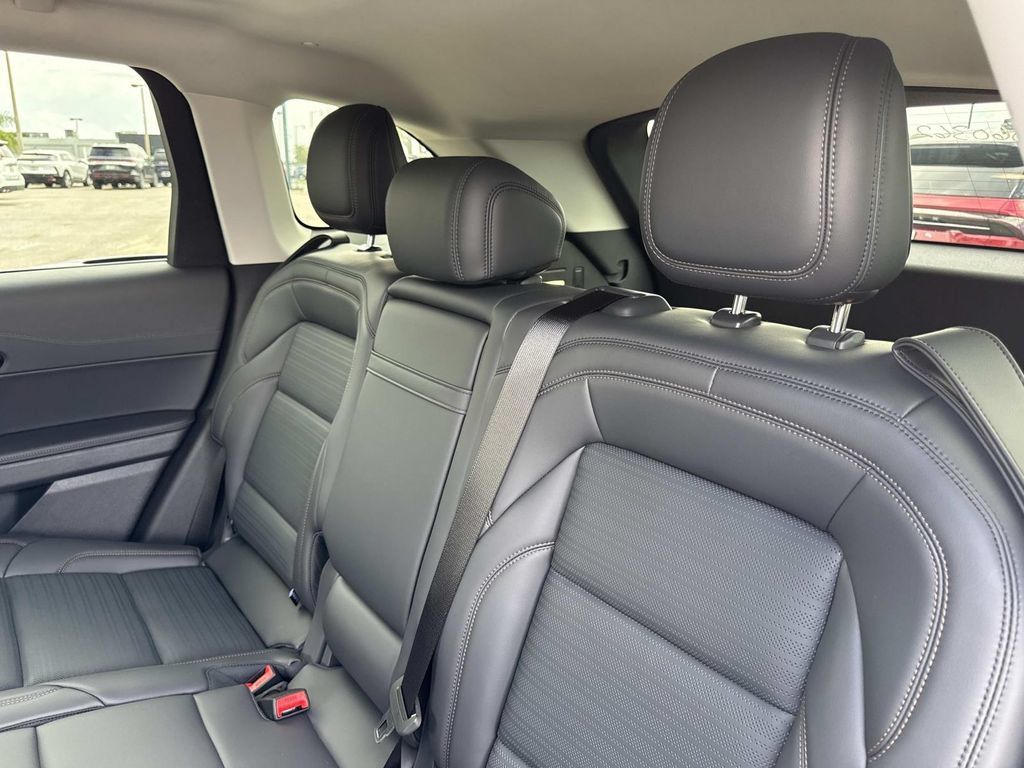 New 2026 Lincoln Nautilus Reserve AWD/4WD image 14