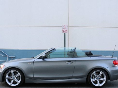 Used 2011 BMW 135i Convertible image 13