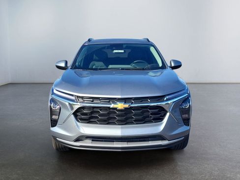 New 2026 Chevrolet Trax LT w/ Sunroof Package image 8