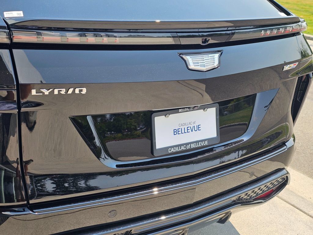 New 2026 Cadillac Lyriq V AWD/4WD image 14