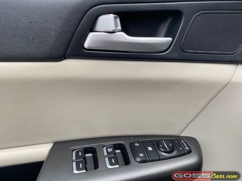 Used 2020 Kia Sportage S FWD image 22