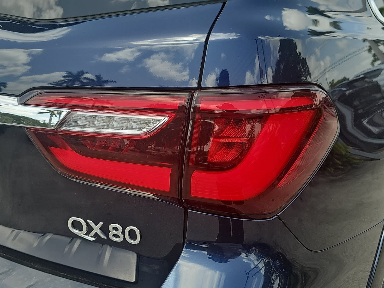 Used 2019 INFINITI QX80 Luxe w/ Proassist Package RWD image 31