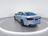 Used 2023 Nissan Altima 2.5 SV w/ SV Premium Package image 5