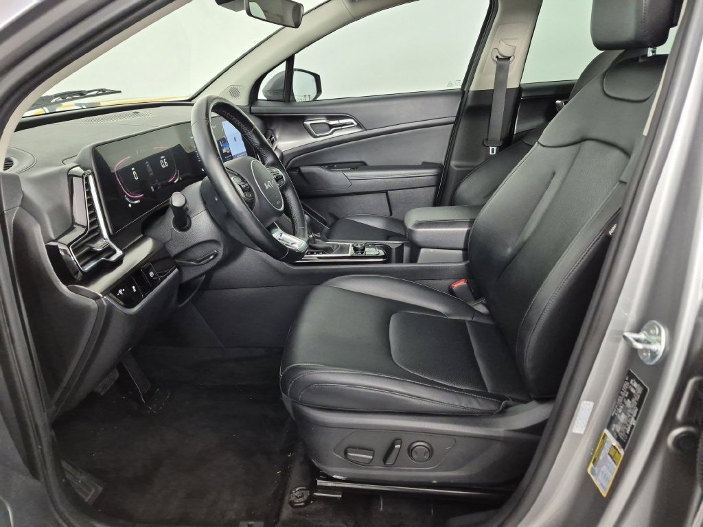 Used 2024 Kia Sportage EX FWD image 15