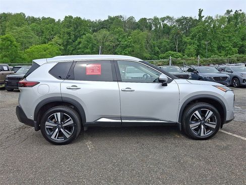 Certified 2023 Nissan Rogue SL w/ SL Premium Package image 8