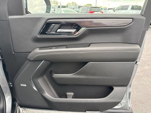 New 2026 GMC Yukon Elevation w/ Elevation Premium Package AWD/4WD image 36