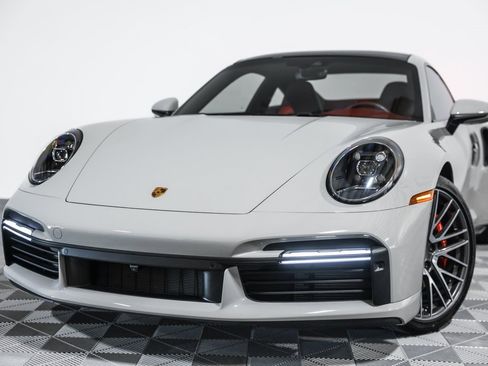 Used 2022 Porsche 911 Turbo image 10