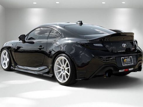 Used 2022 Toyota GR86 Premium w/ ALL Weather Mat Package (TMS) RWD image 8