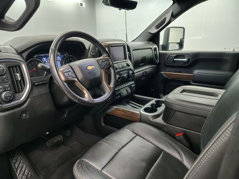 Used 2022 Chevrolet Silverado 3500 High Country w/ Technology Package image 50