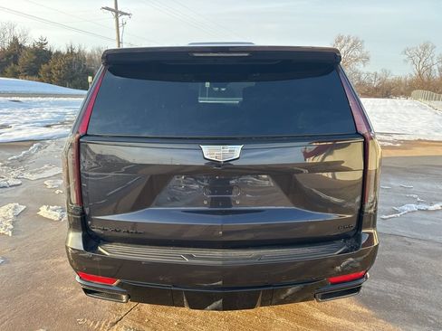 Certified 2024 Cadillac Escalade ESV Sport Platinum w/ LPO, ONYX Package AWD/4WD image 4