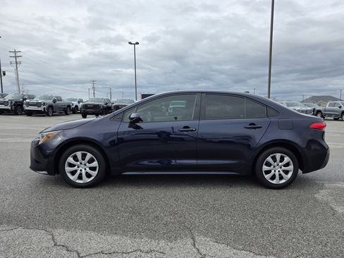 Used 2022 Toyota Corolla LE image 4