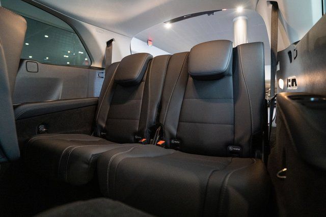 Certified 2026 Mercedes-Benz GLS 450 4MATIC image 35