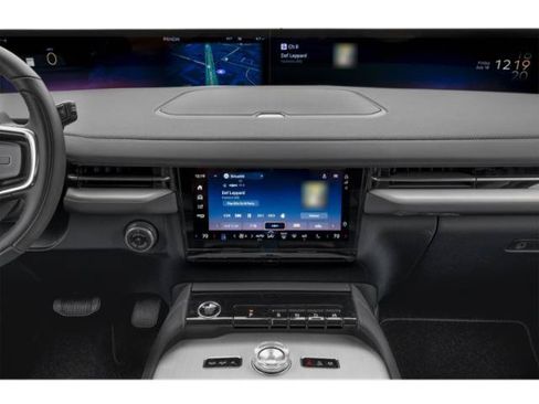 Used 2025 Lincoln Navigator Reserve AWD/4WD image 9