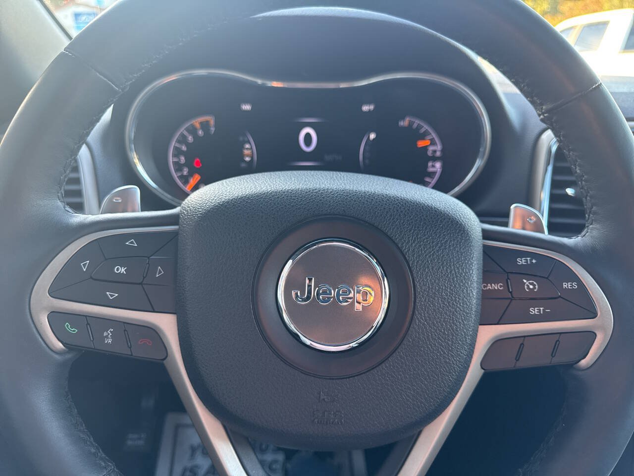 Used 2014 Jeep Grand Cherokee Limited AWD/4WD image 36
