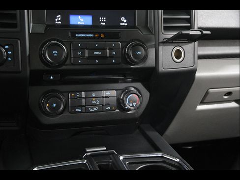 Used 2018 Ford F150 XL w/ Equipment Group 101A Mid AWD/4WD image 14