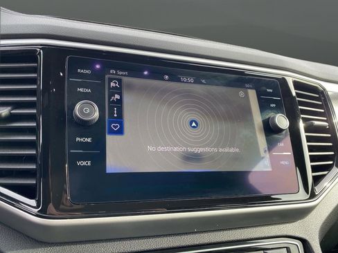 Used 2021 Volkswagen Atlas Cross Sport SEL Premium image 10