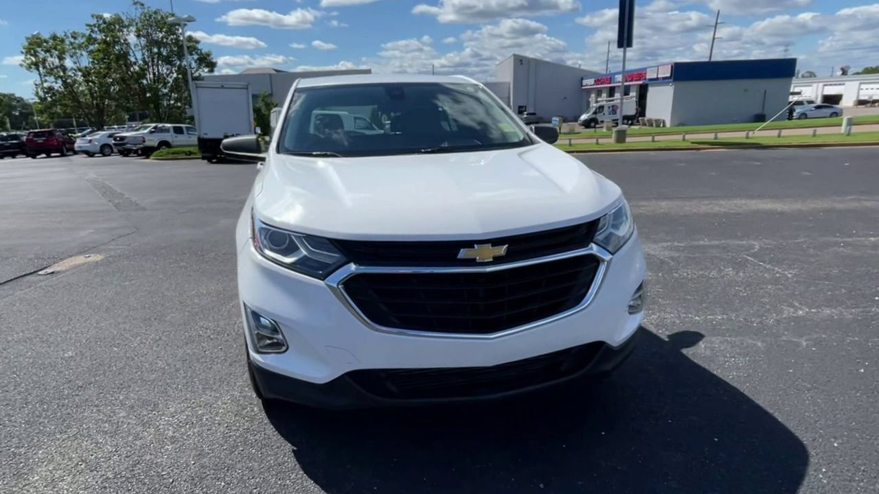 Used 2020 Chevrolet Equinox LS FWD image 3