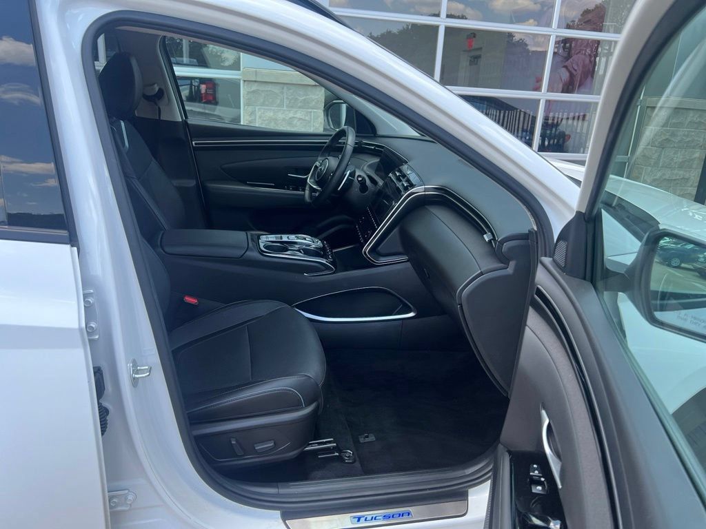 Used 2024 Hyundai Tucson Limited FWD image 18