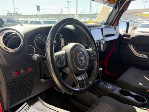 Used 2012 Jeep Wrangler Sahara w/ Mopar Chrome Edition Group image 35