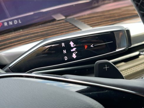 New 2026 Cadillac Escalade ESV Luxury w/ LPO, Radiant Package image 17