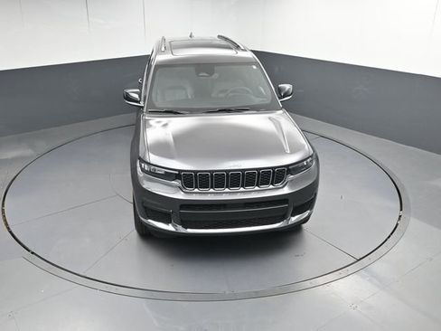 Used 2024 Jeep Grand Cherokee L Limited image 40