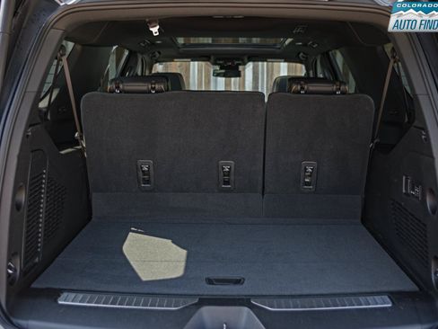 Used 2023 GMC Yukon XL AT4 w/ AT4 Premium Plus Package AWD/4WD image 30