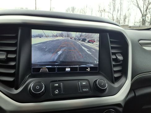 Used 2020 GMC Acadia SLT w/ Driver Alert Package II image 22