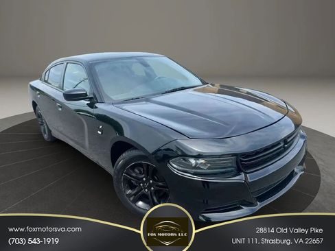 Used 2023 Dodge Charger SXT RWD image 1