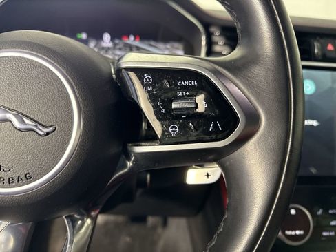 Used 2024 Jaguar F-PACE R-Dynamic S image 13