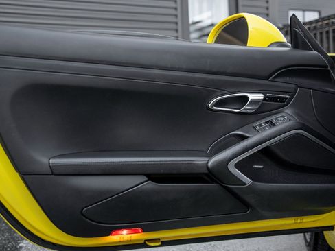 Used 2013 Porsche 911 Carrera S image 22