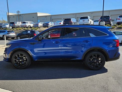 Used 2021 Kia Sorento SX image 4