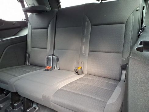 Used 2022 GMC Yukon SLE w/ Gmc Pro Safety Plus Package AWD/4WD image 12