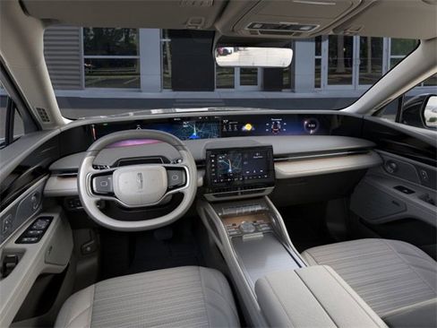 New 2025 Lincoln Nautilus Reserve w/ Jet Appearance Package image 9