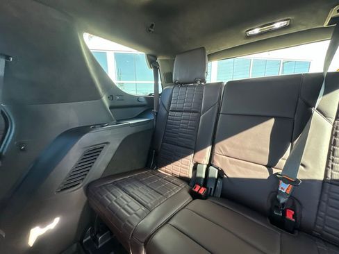 Used 2023 Cadillac Escalade Sport Platinum w/ Heavy-Duty Trailer Package image 31