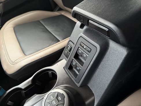 Used 2023 Ford Bronco Wildtrak image 43